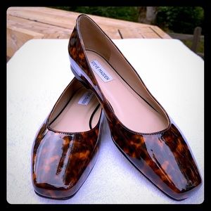 NWOB Steve Madden Byra Tortoise Square-toe Flats